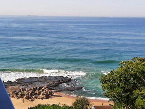 Island like getaway on Umdloti Beach!